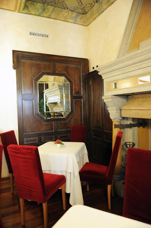 Hotel Dimora Del Barone à Romagnano Sesia Extérieur photo