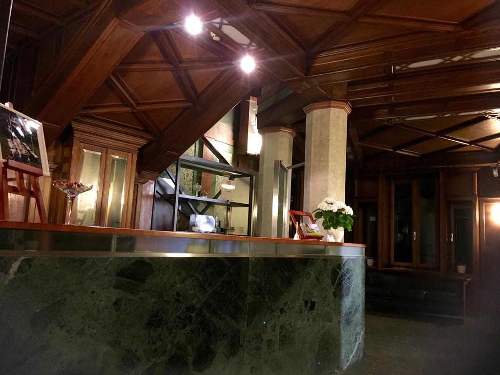 Hotel Dimora Del Barone à Romagnano Sesia Extérieur photo