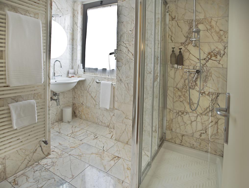 Hotel Dimora Del Barone à Romagnano Sesia Extérieur photo